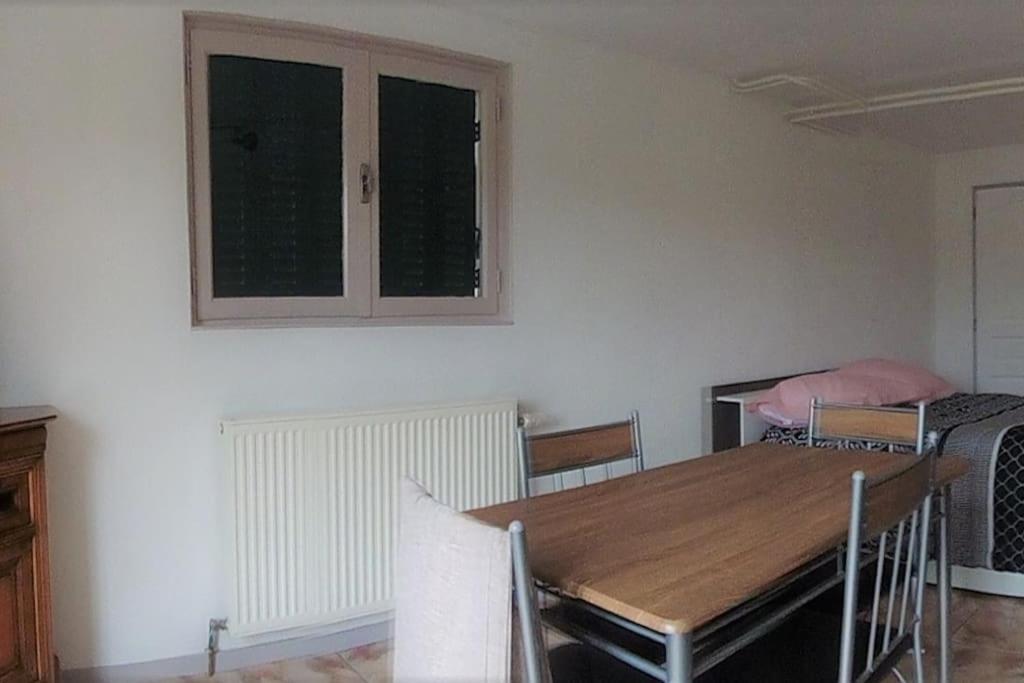 שאמפניול Au Coeur Du Jura, Logement Au Calme מראה חיצוני תמונה